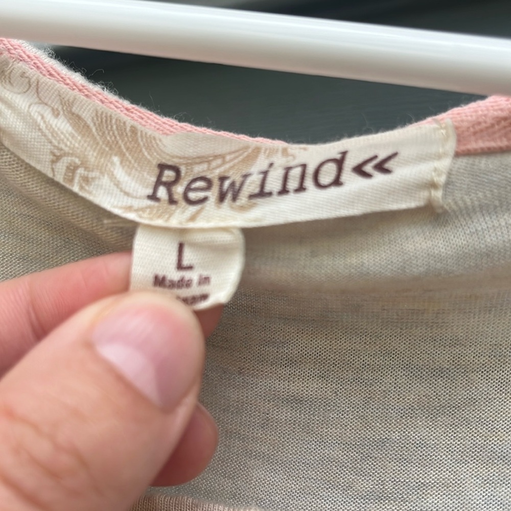 Rewind Lace Tee - Picture 2 of 4
